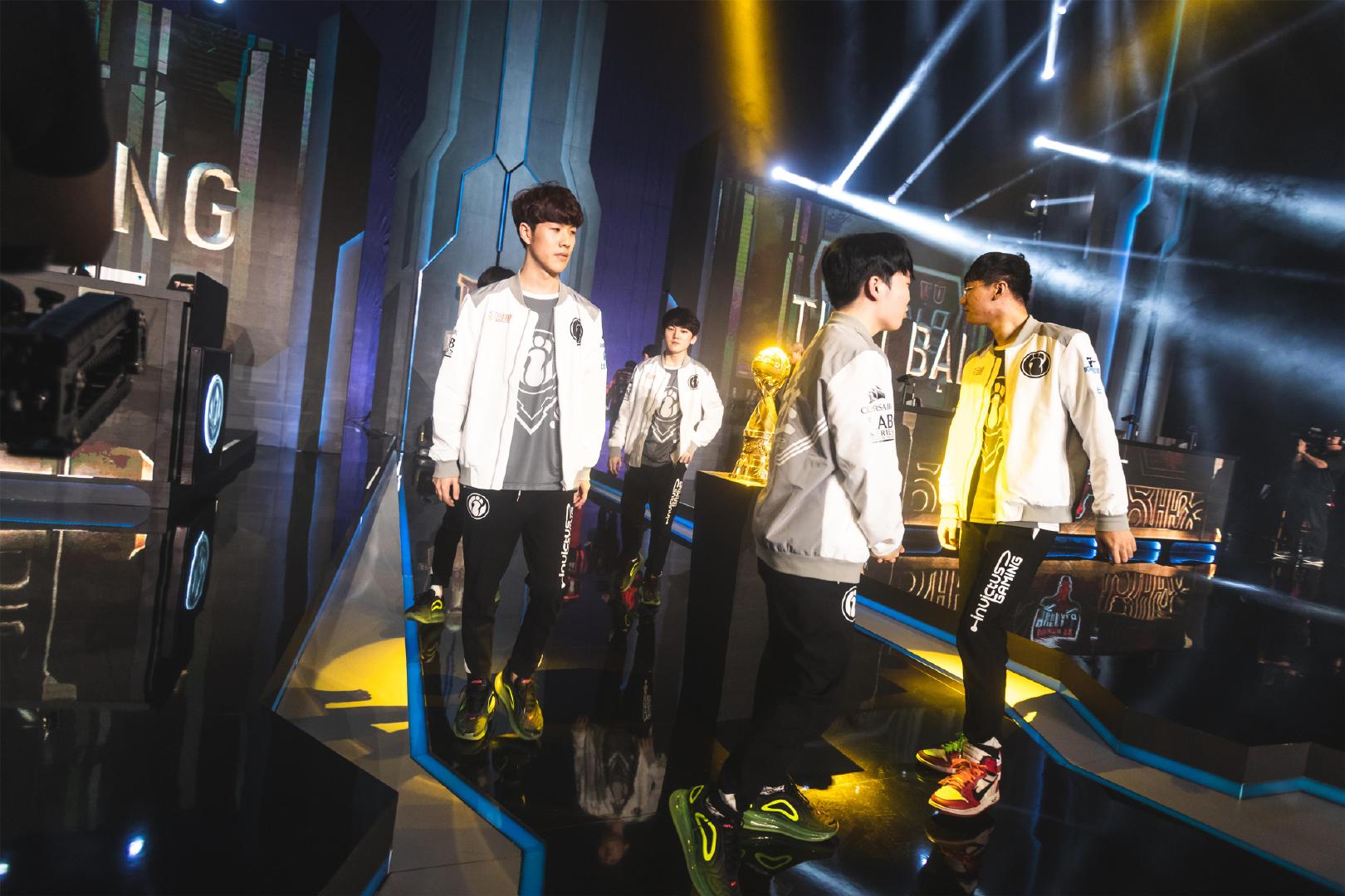 英雄联盟比赛：英雄联盟S10入围赛，LGD奋起挺进下一轮